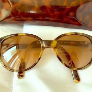 Tory Burch Tortoise (cat eye) Sunglasses!